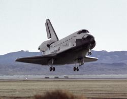 Image: Shuttle Atlantis, Edwards Air Force Base, Kern County 
