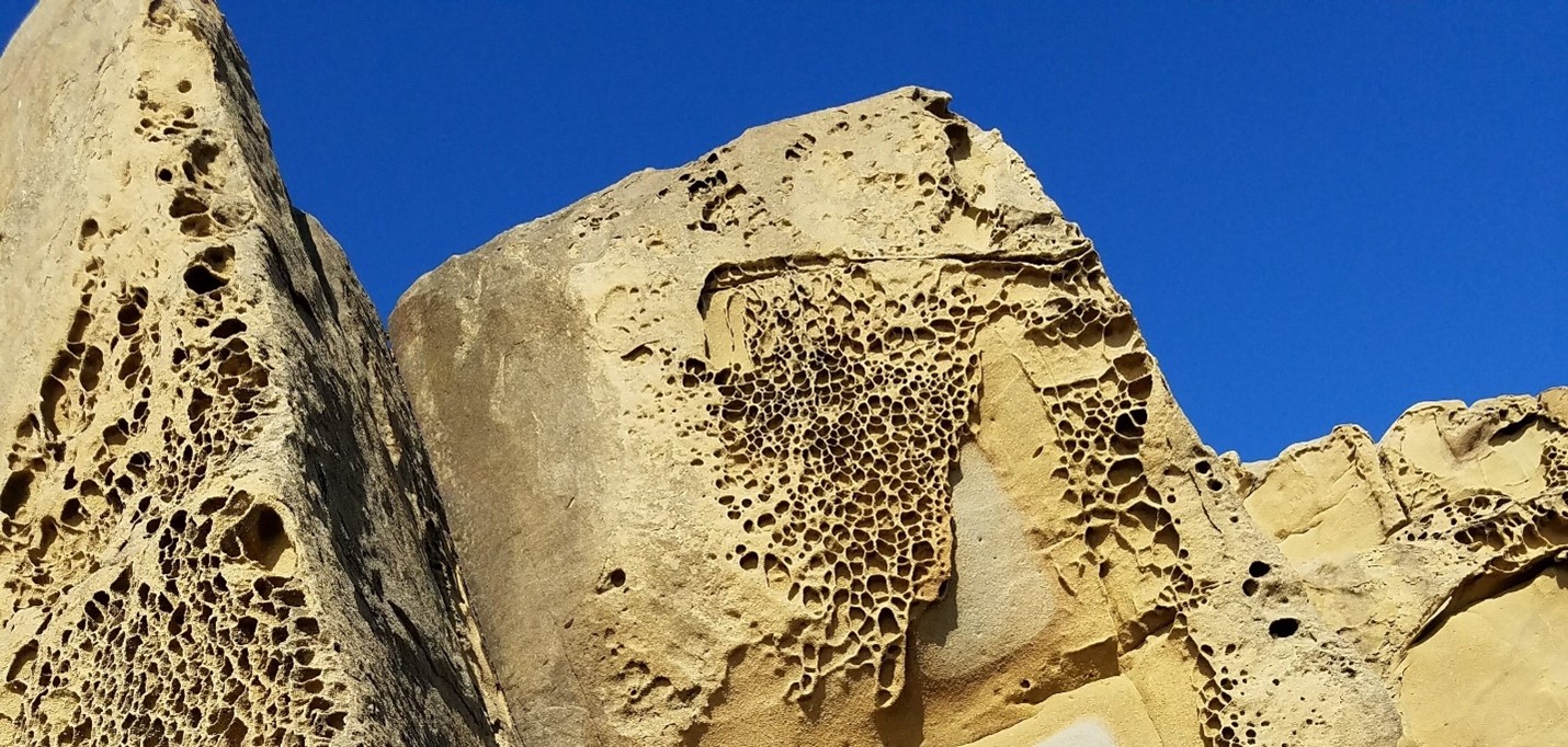 Sandstone formations Sandstone formations