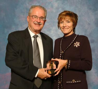 Mike Furtney and Joann Killeen with the 2006 Prism Award for Welcome Back to the Ranch